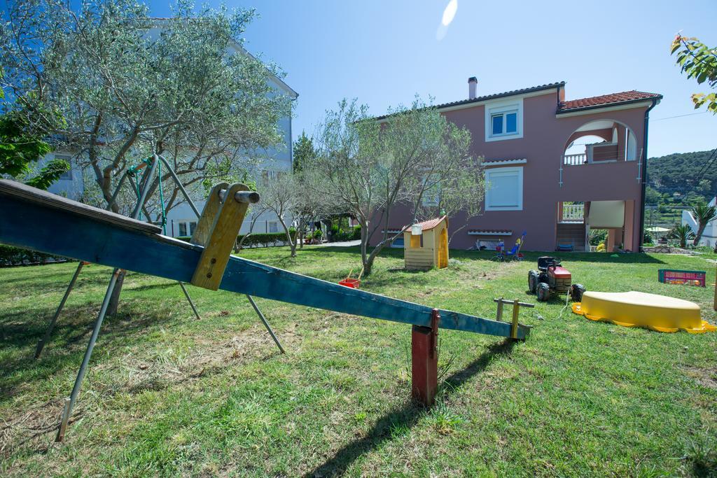 Apartments Dunja Piric Lopar Exterior photo
