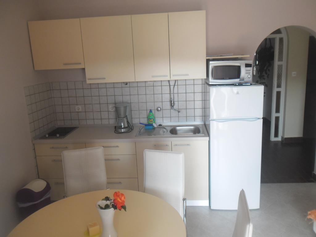 Apartments Dunja Piric Lopar Exterior photo