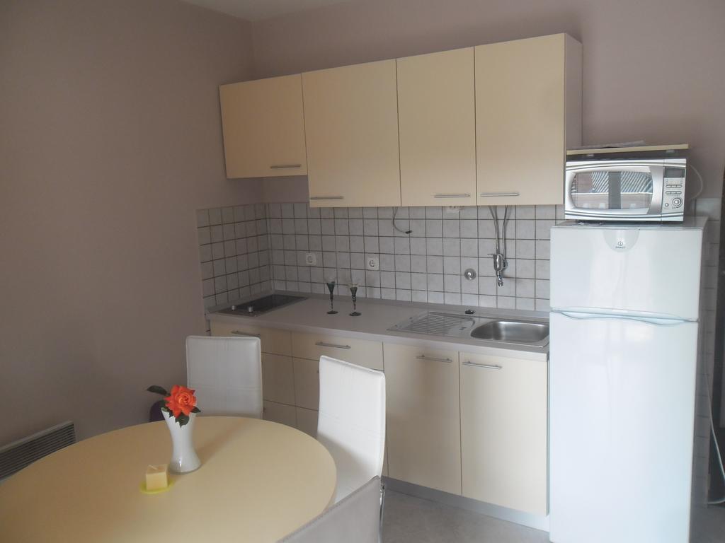 Apartments Dunja Piric Lopar Exterior photo